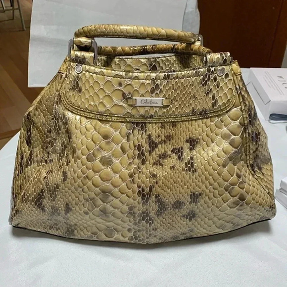 Cole Haan Handbags - COLE HAAN Purse, shoulder bag.Excellent Condition. BEAUTIFUL❣️
